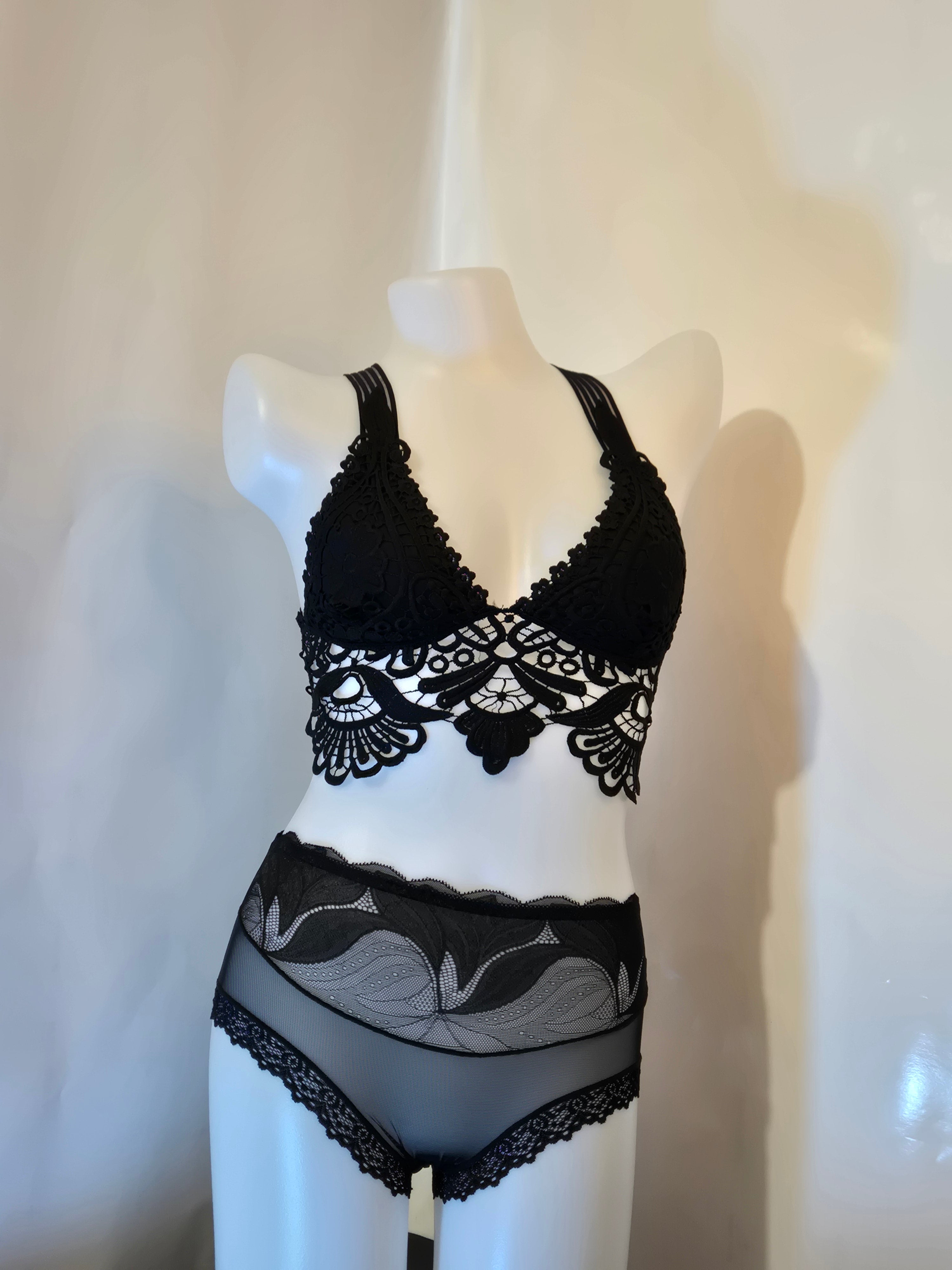 Sateileva Crosia bra - Red, Black, White, Yellow And Pink